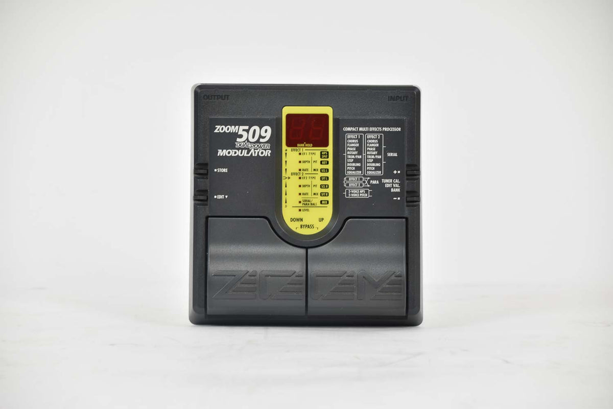 Zoom 509 Dualpower Modulator (effectpedaal)
