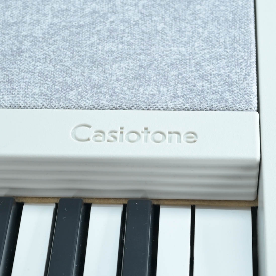 Casio CT-S1WE keyboard wit