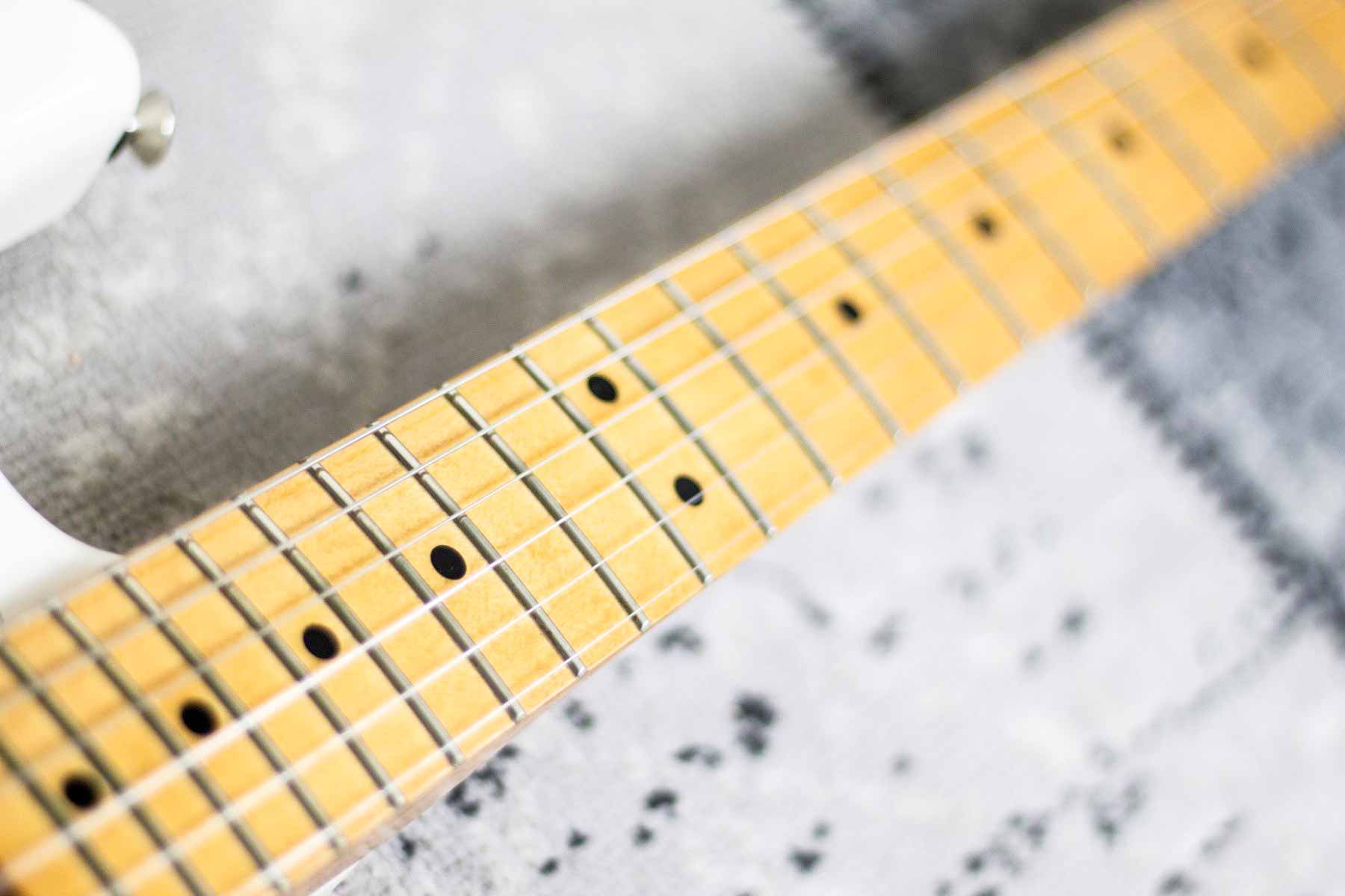 Fender Jimi Hendrix Stratocaster MN Olympic White (5482088759460)