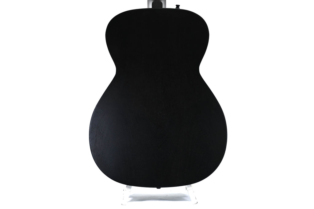 Art & Lutherie Legacy Faded Black