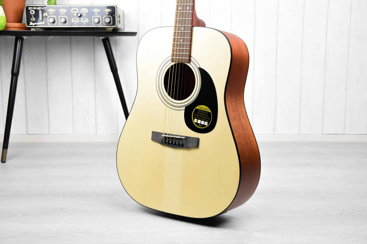 Cort AD810E-OPN semi-akoestische western gitaar naturel