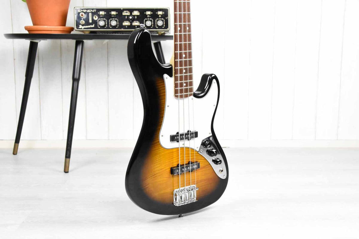 Cort GB24JJ 2-Tone Sunburst Basgitaar