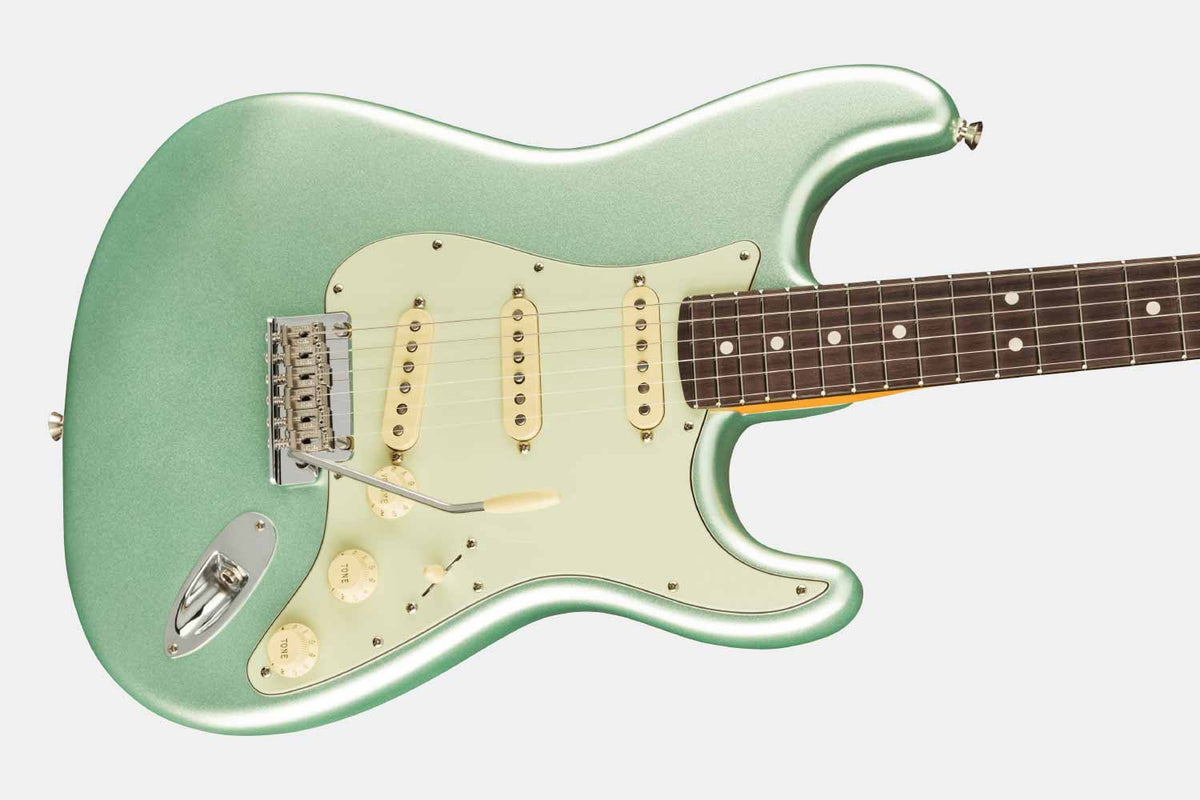 Fender American Professional II Stratocaster Mystic Surf Green