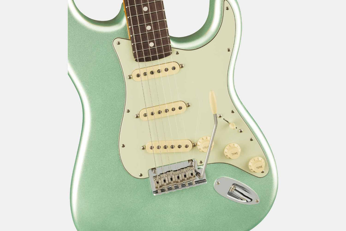 Fender American Professional II Stratocaster Mystic Surf Green