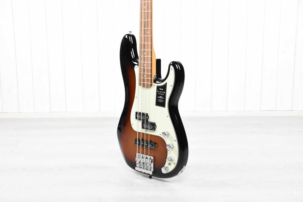 Fender Player Plus Precision Bass 3-Color Sunburst PF