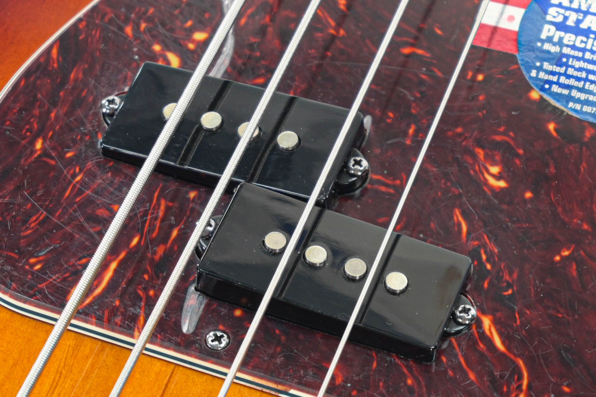 Fender American Standard Precision Bass 3 tone sunburst 2012