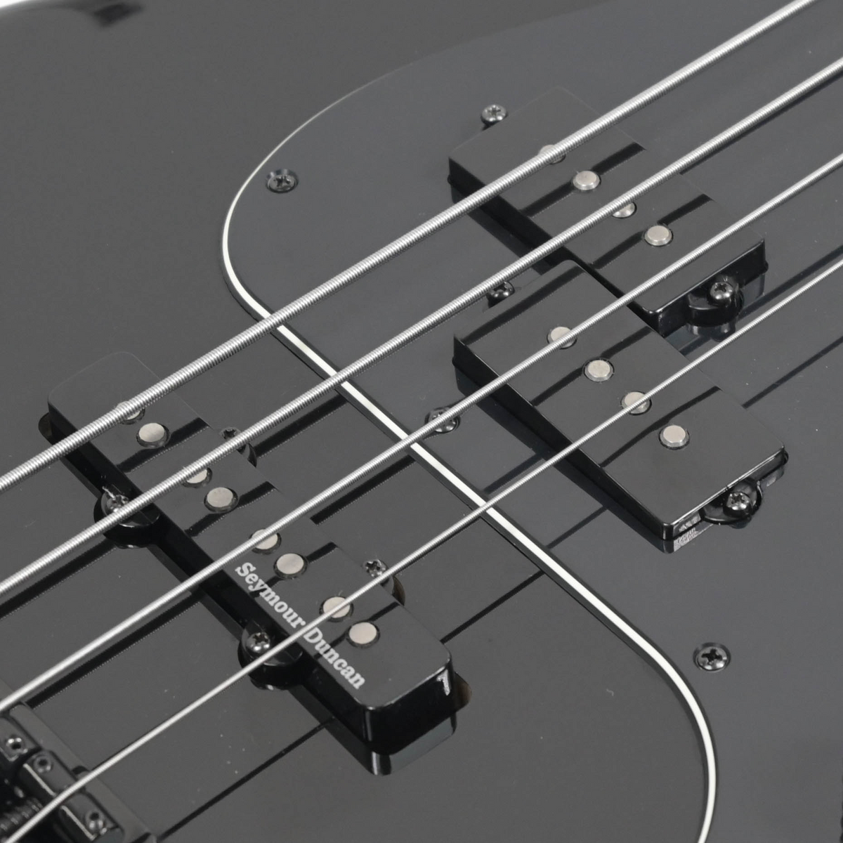 Fender Duff McKagan Deluxe Precision Bass