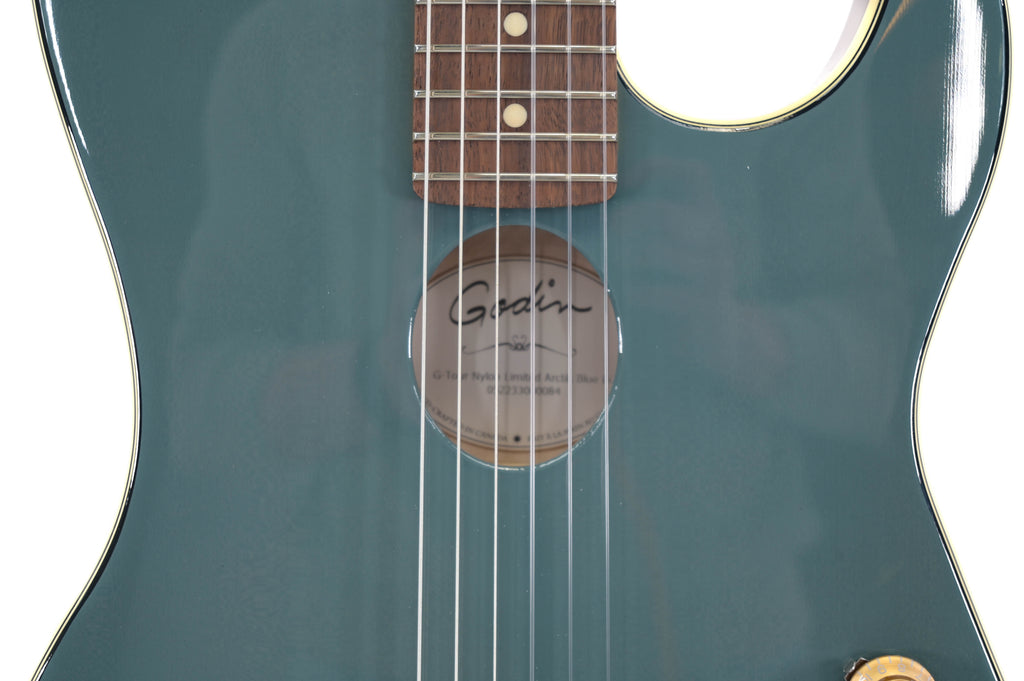 Godin G-Tour Nylon Limited Arctik Blue with Bag (Pre-owned)