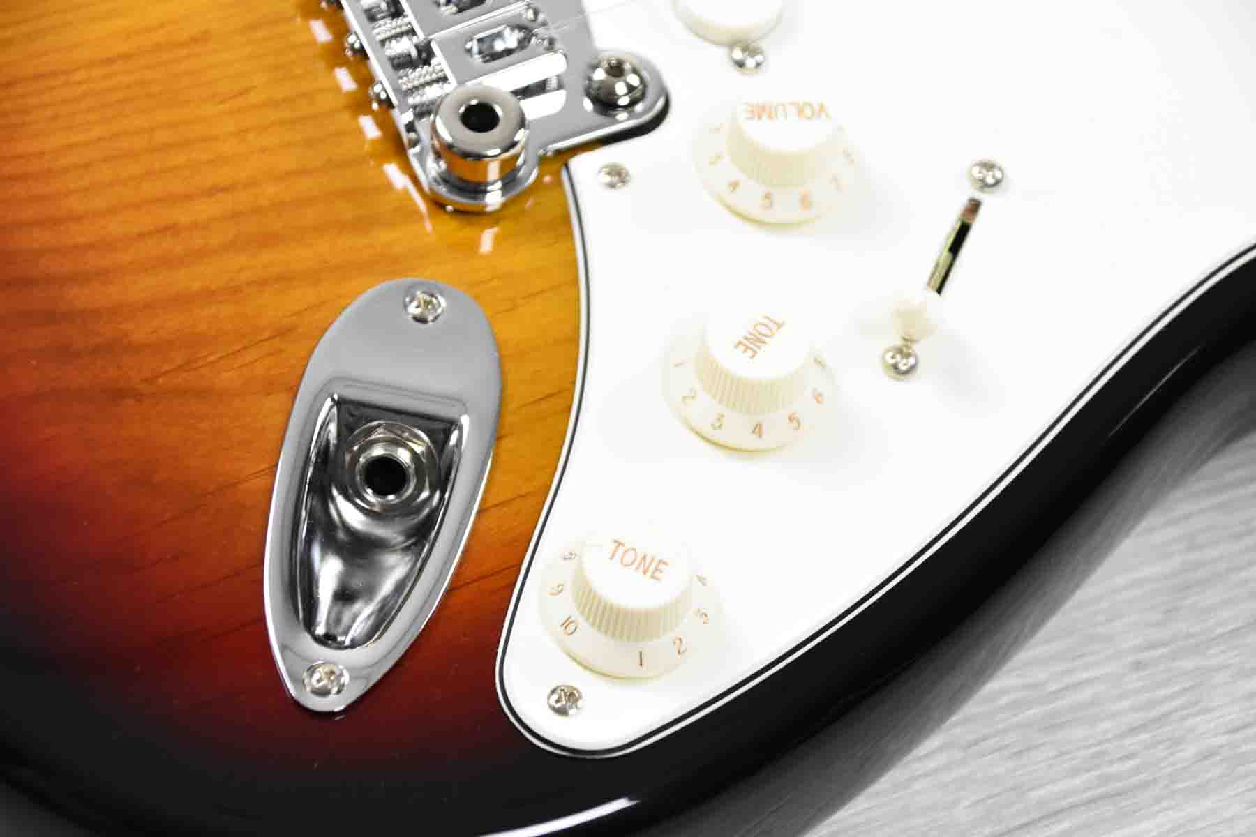 G&L Fullerton Deluxe Legacy 3 Tone Sunburst