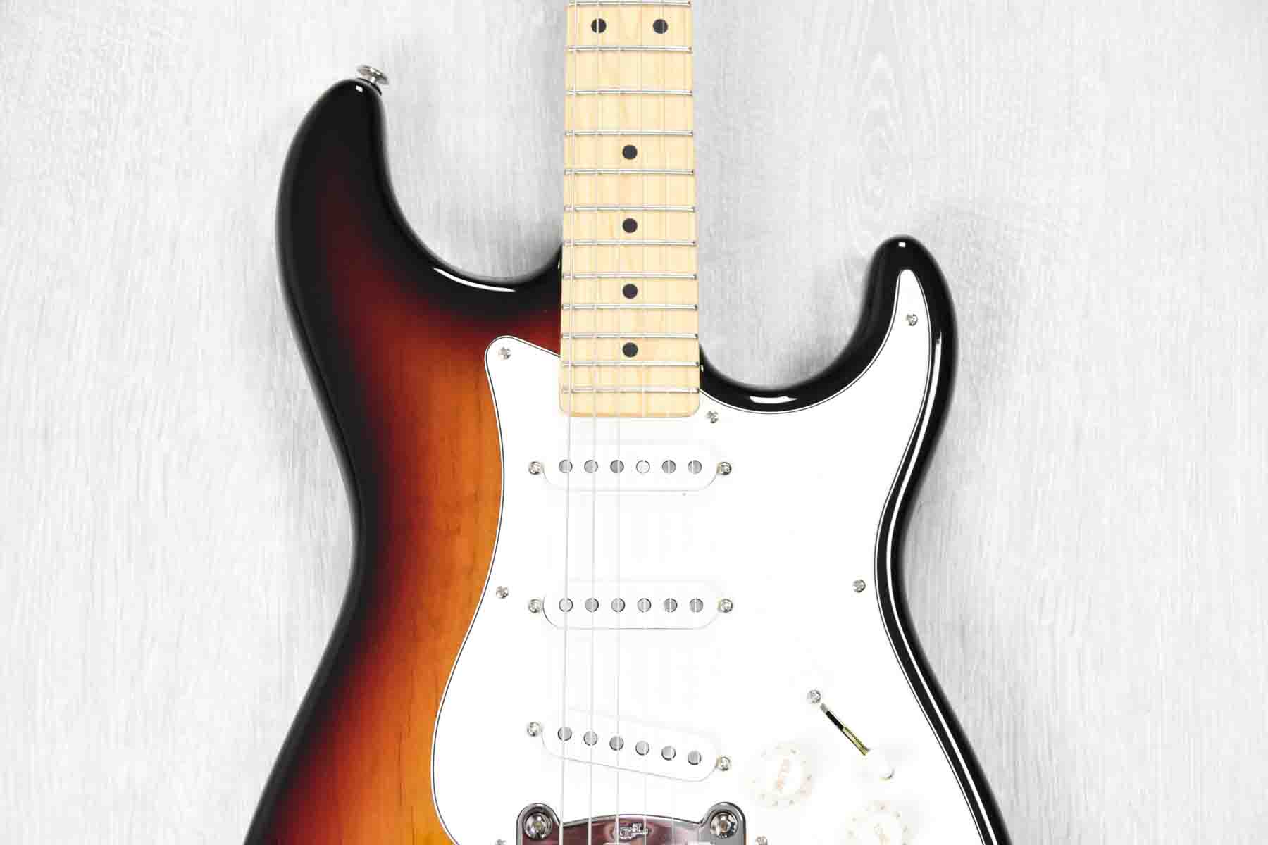 G&L Fullerton Deluxe Legacy 3 Tone Sunburst