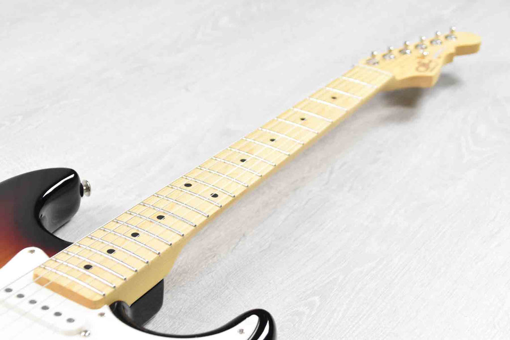 G&L Fullerton Deluxe Legacy 3 Tone Sunburst