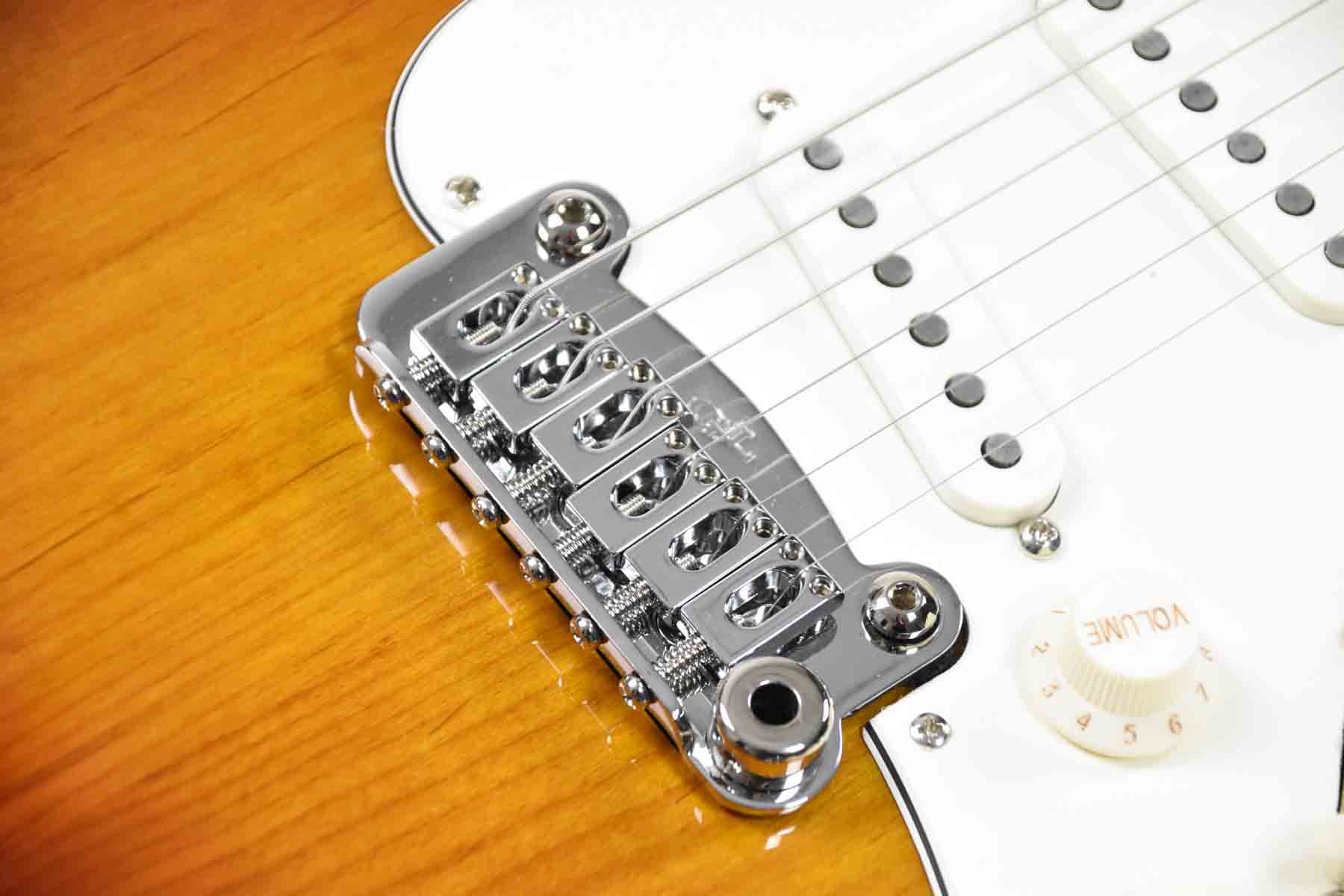 G&L Fullerton Deluxe Legacy 3 Tone Sunburst