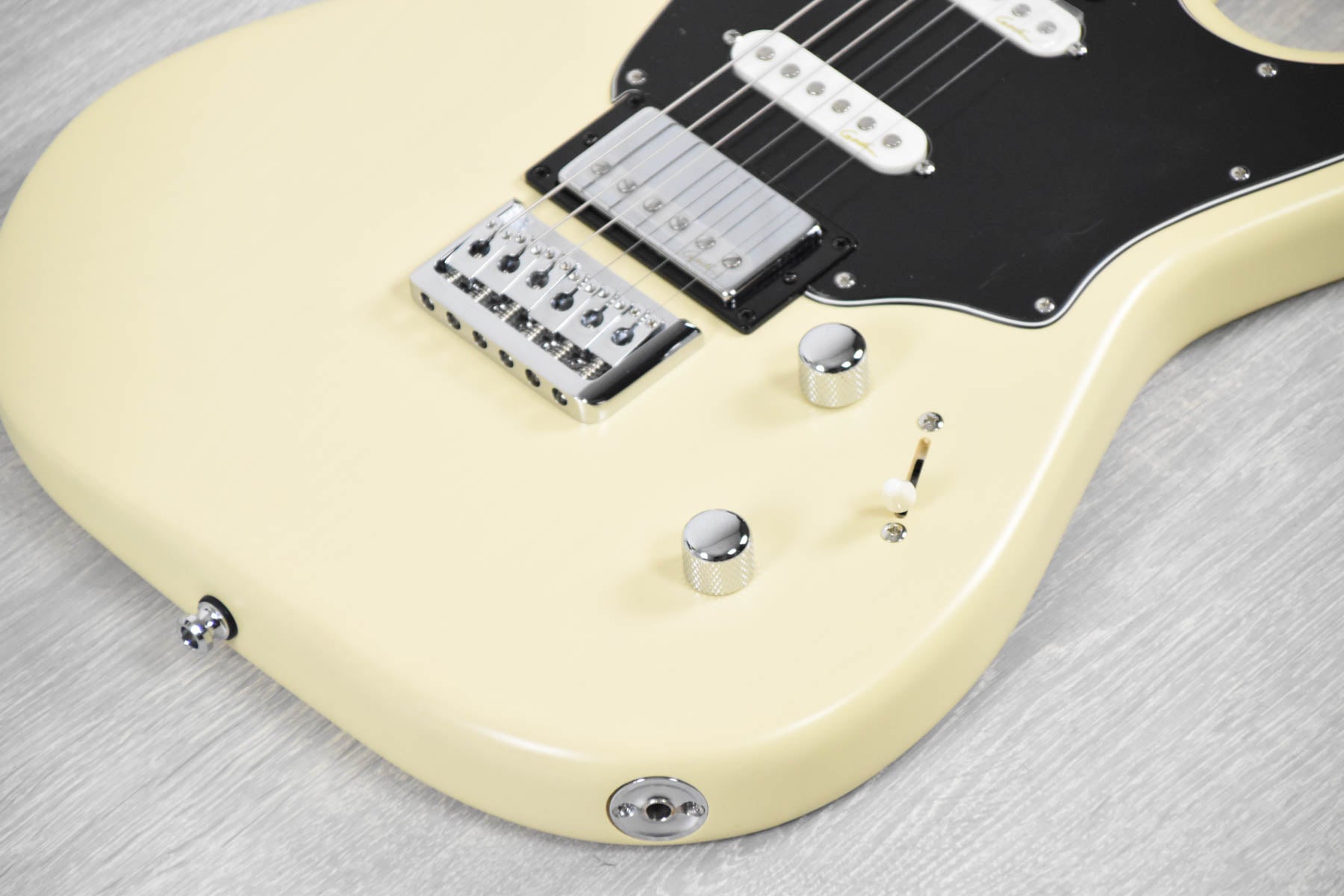 GODIN Session HT Trans Cream RN (no gigbag)