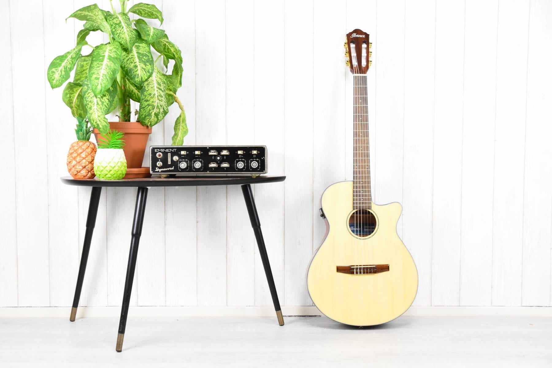 Ibanez AEG50NNT Semi-akoestische klassieke gitaar