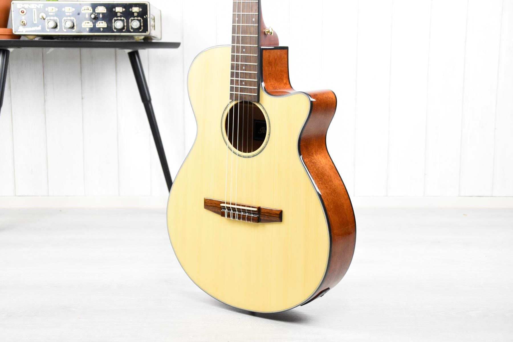 Ibanez AEG50NNT Semi-akoestische klassieke gitaar