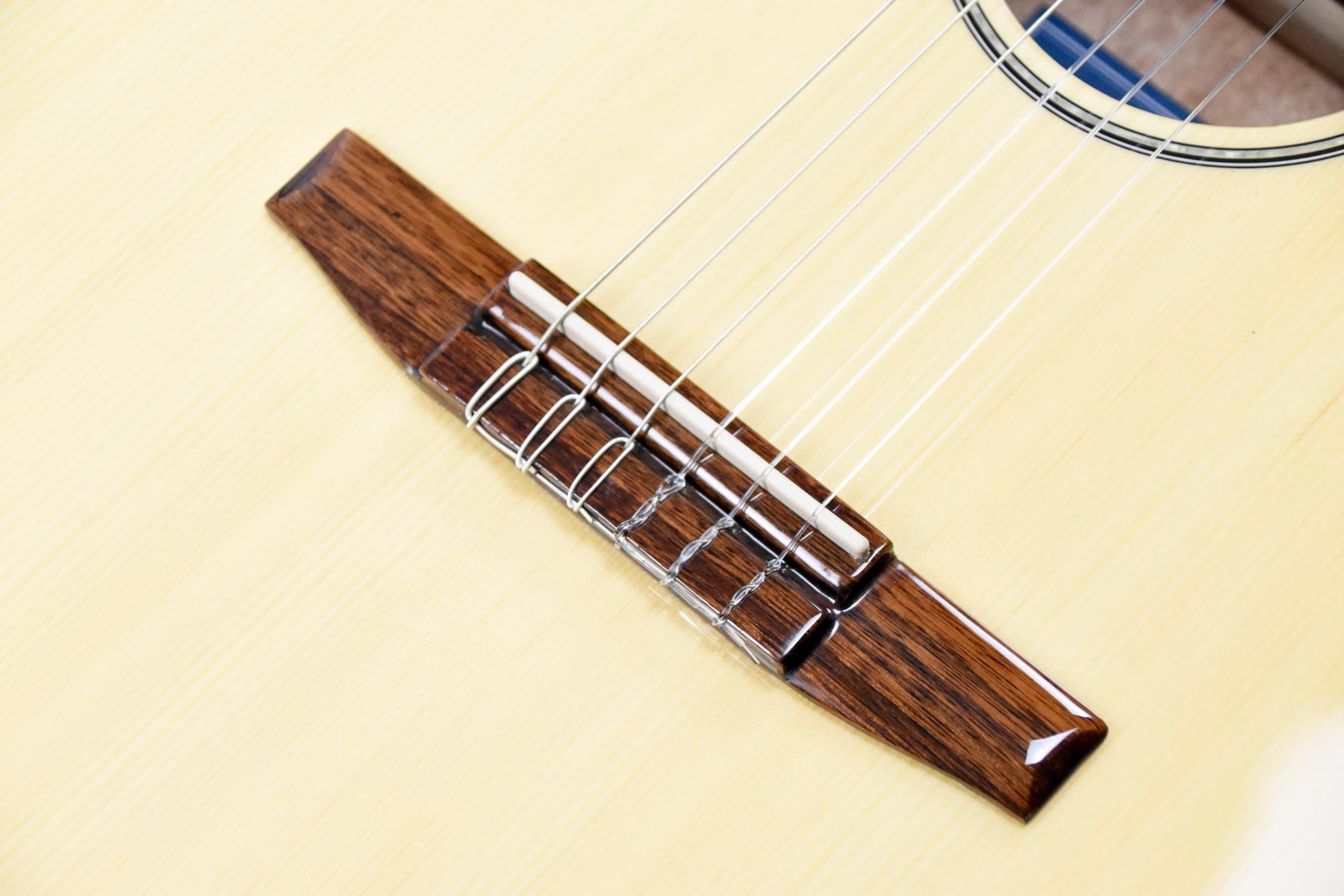 Ibanez AEG50NNT Semi-akoestische klassieke gitaar
