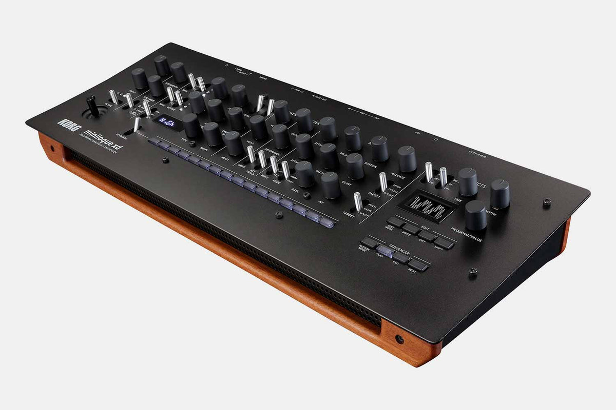 Korg MINILOGUE XD synthesizer