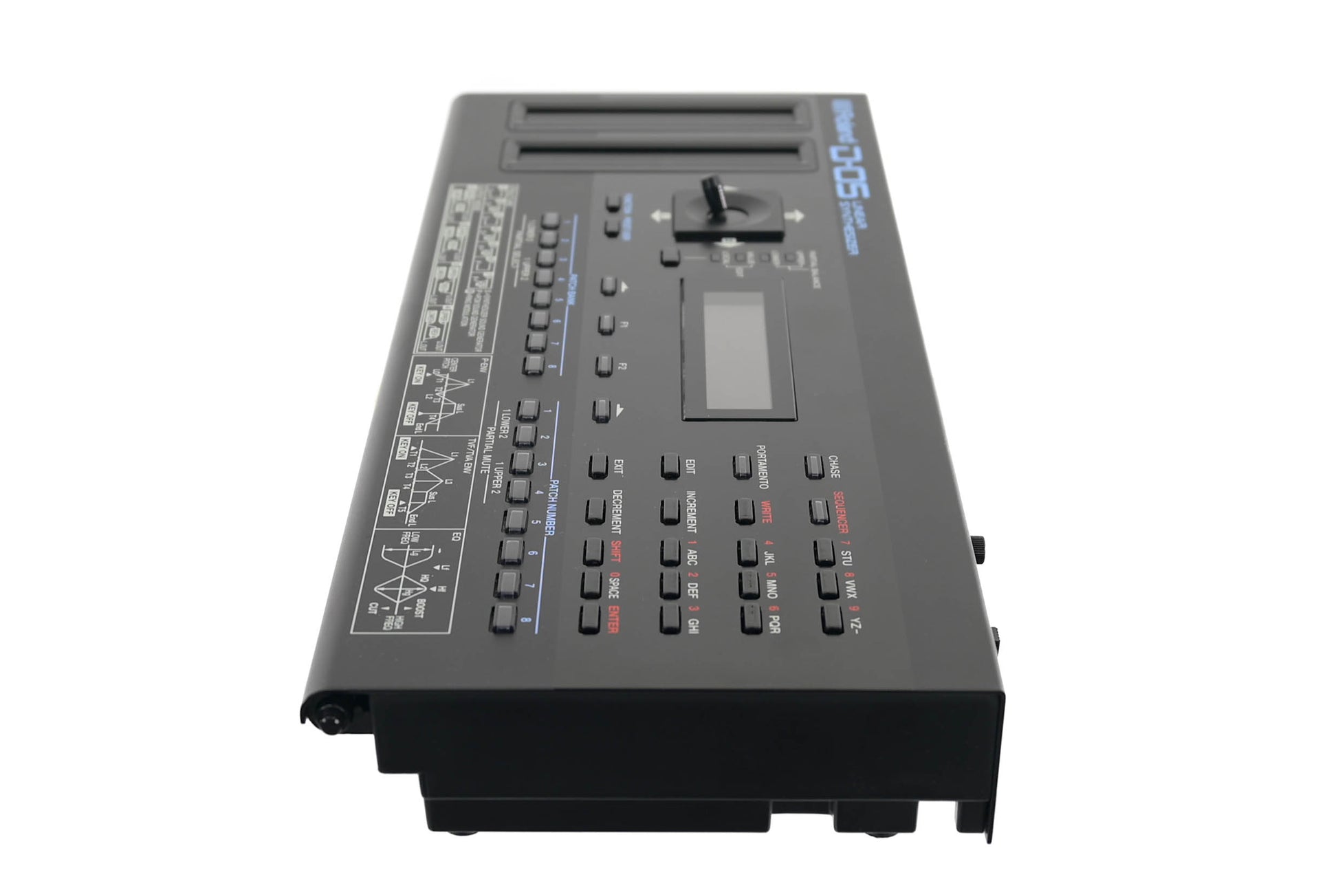 Roland D-05