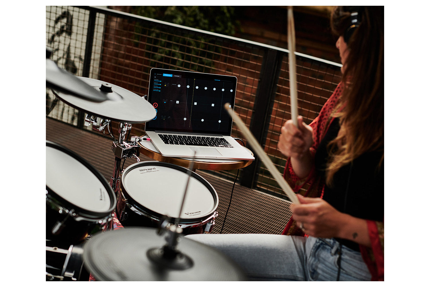Roland VAD103 V-Drums Acoustic Design
