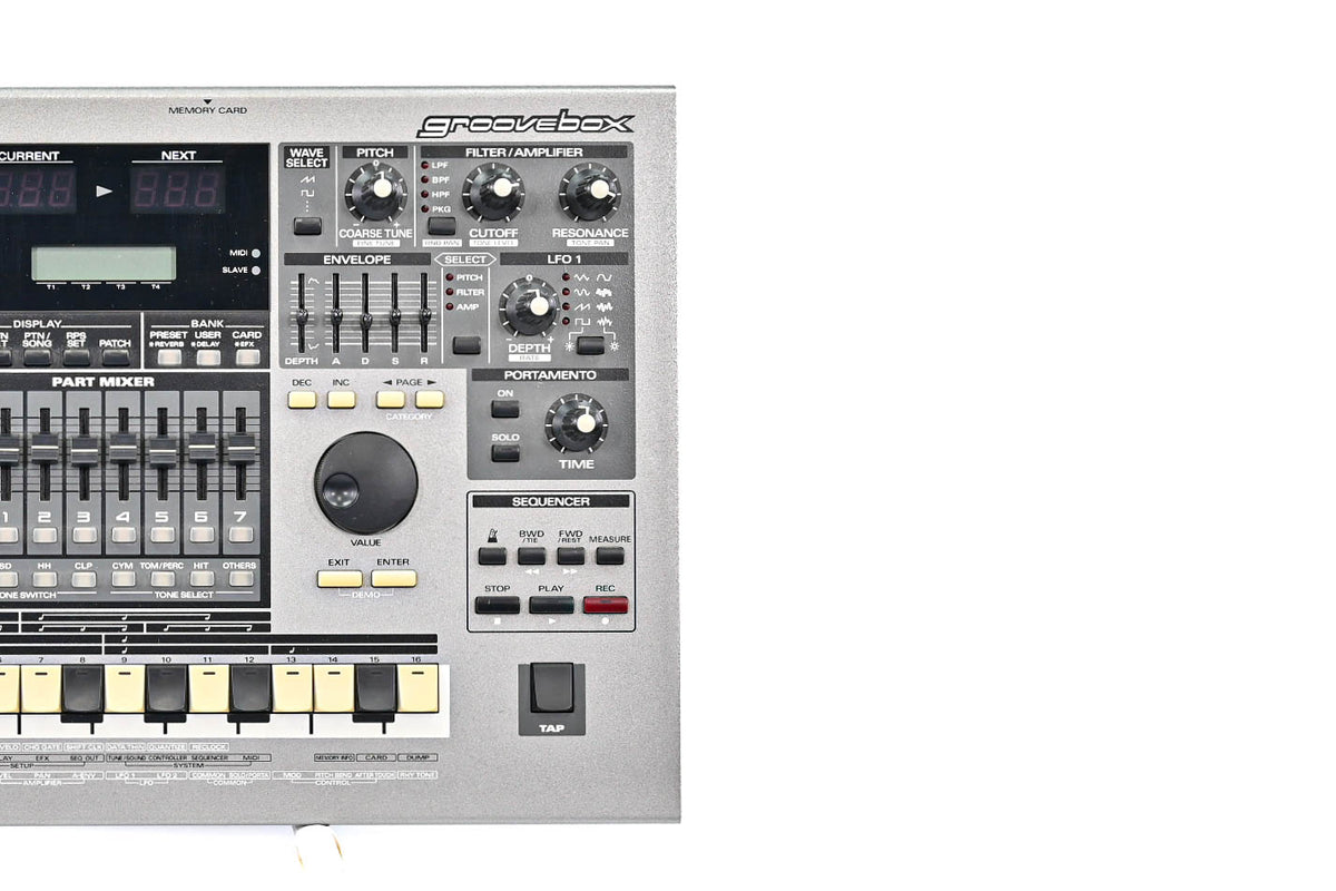 Roland MC-505 GROOVEBOX Occasion