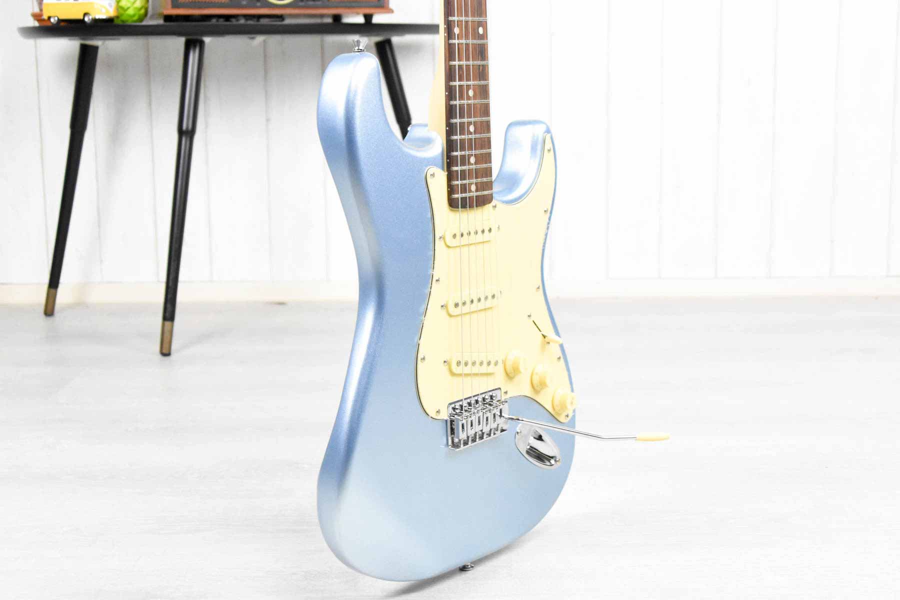 Stagg SES-30 IBM Standaard Statocaster Ice Blue Metallic (5610794188964)