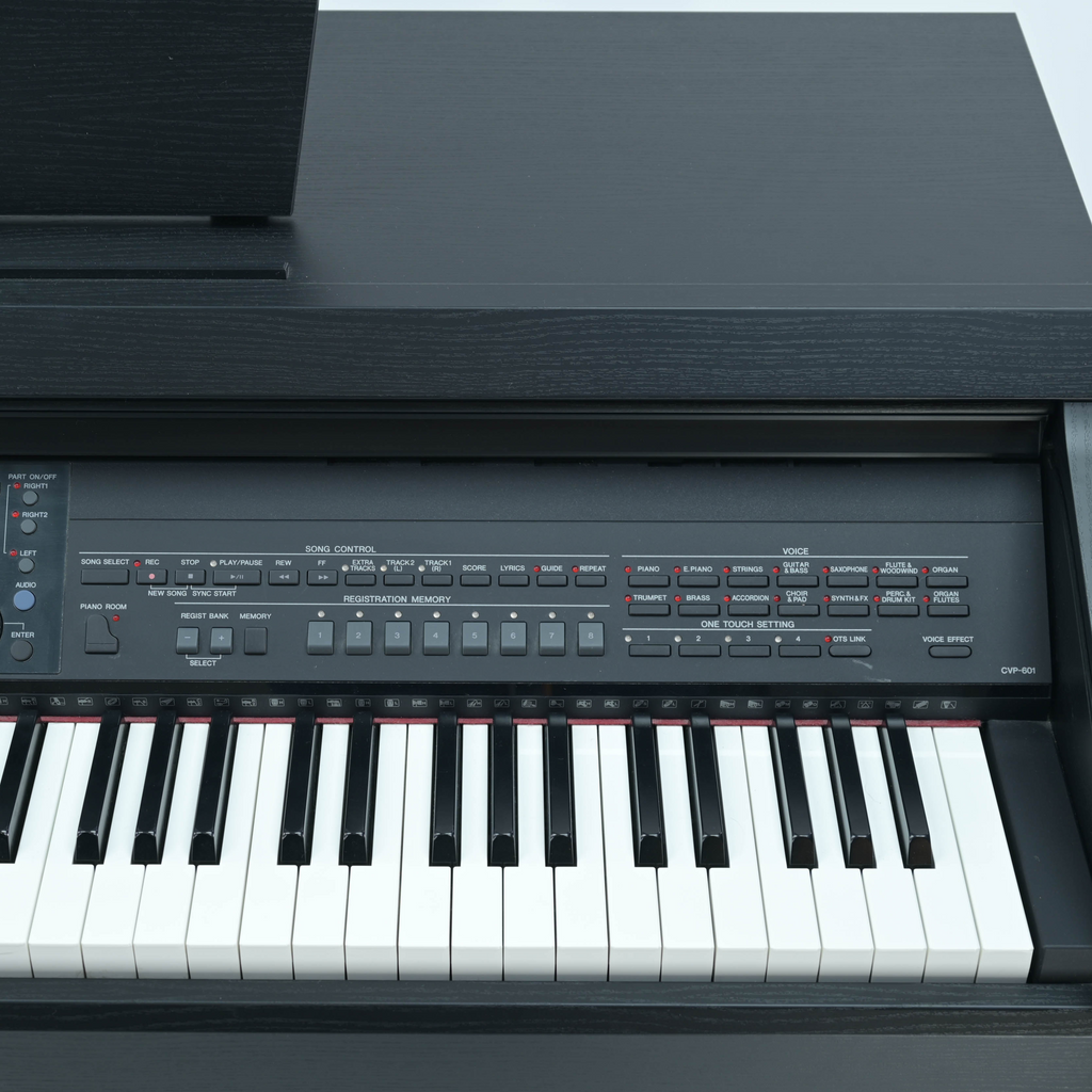 Yamaha CVP601B Digitale Piano