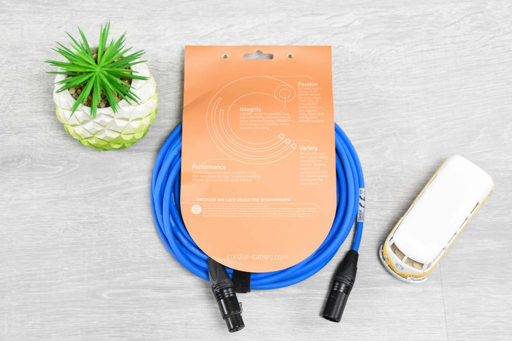 Cordial CPM 10 FM-BL Microfoonkabel XLR-XLR 10 meter Blauw - Peak serie (5350475989156)