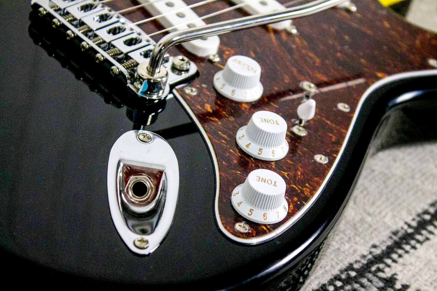 G&L Tribute Legacy Gloss Black (5467231748260)