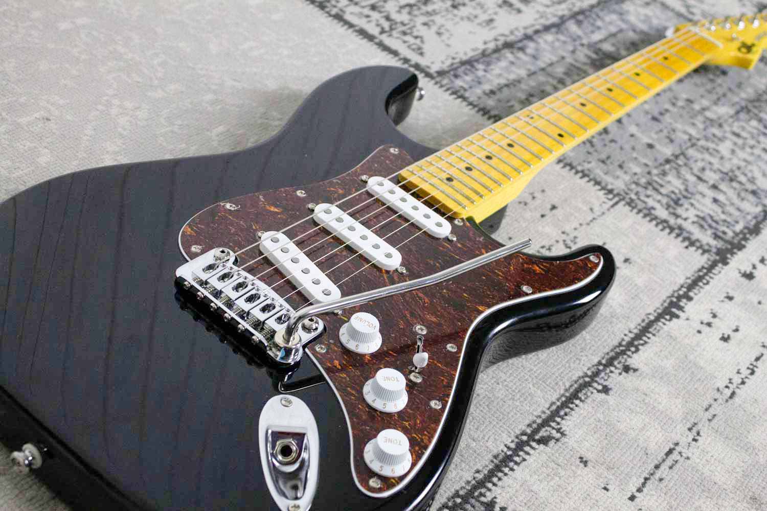 G&L Tribute Legacy Gloss Black (5467231748260)