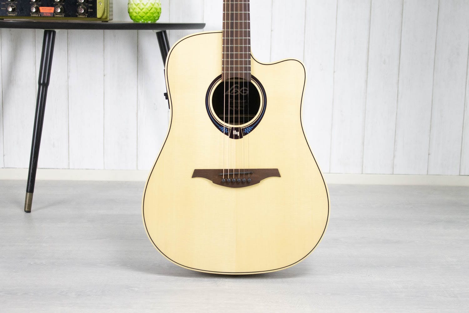 LAG THV20DCE - Hyvibe 20 Smart Guitar (5379230990500)