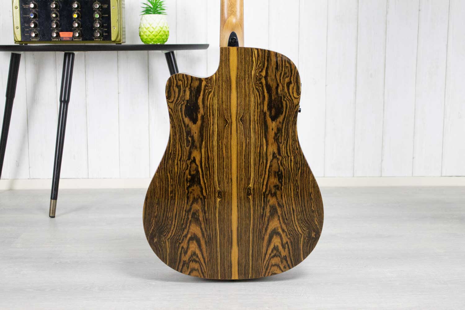 LAG THV30DCE - Hyvibe 30 Smart Guitar (5379239837860)
