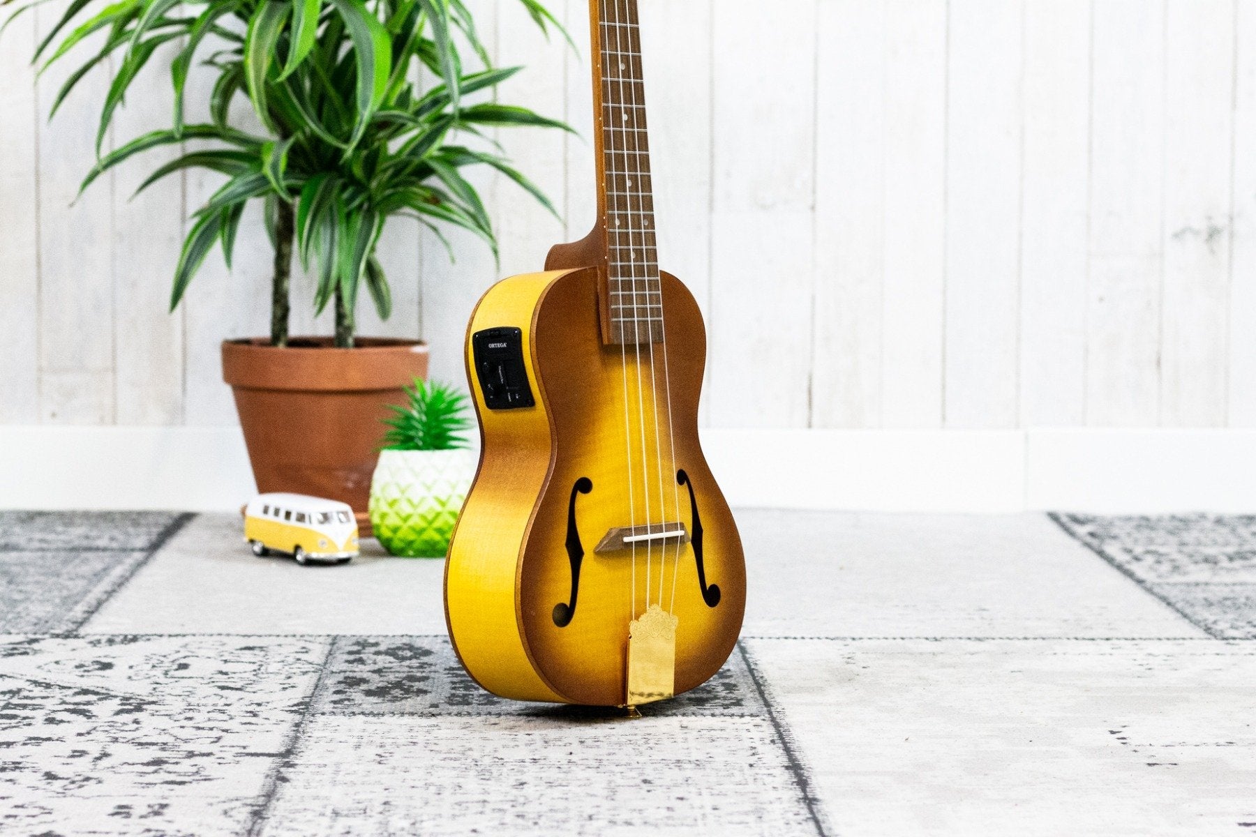 Ortega RUSL-HSB Ukulele Saloon Series Semi Akoestisch (5375849070756)