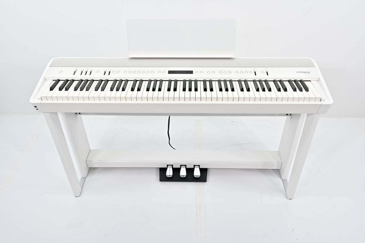 Roland FP90 White Occasion