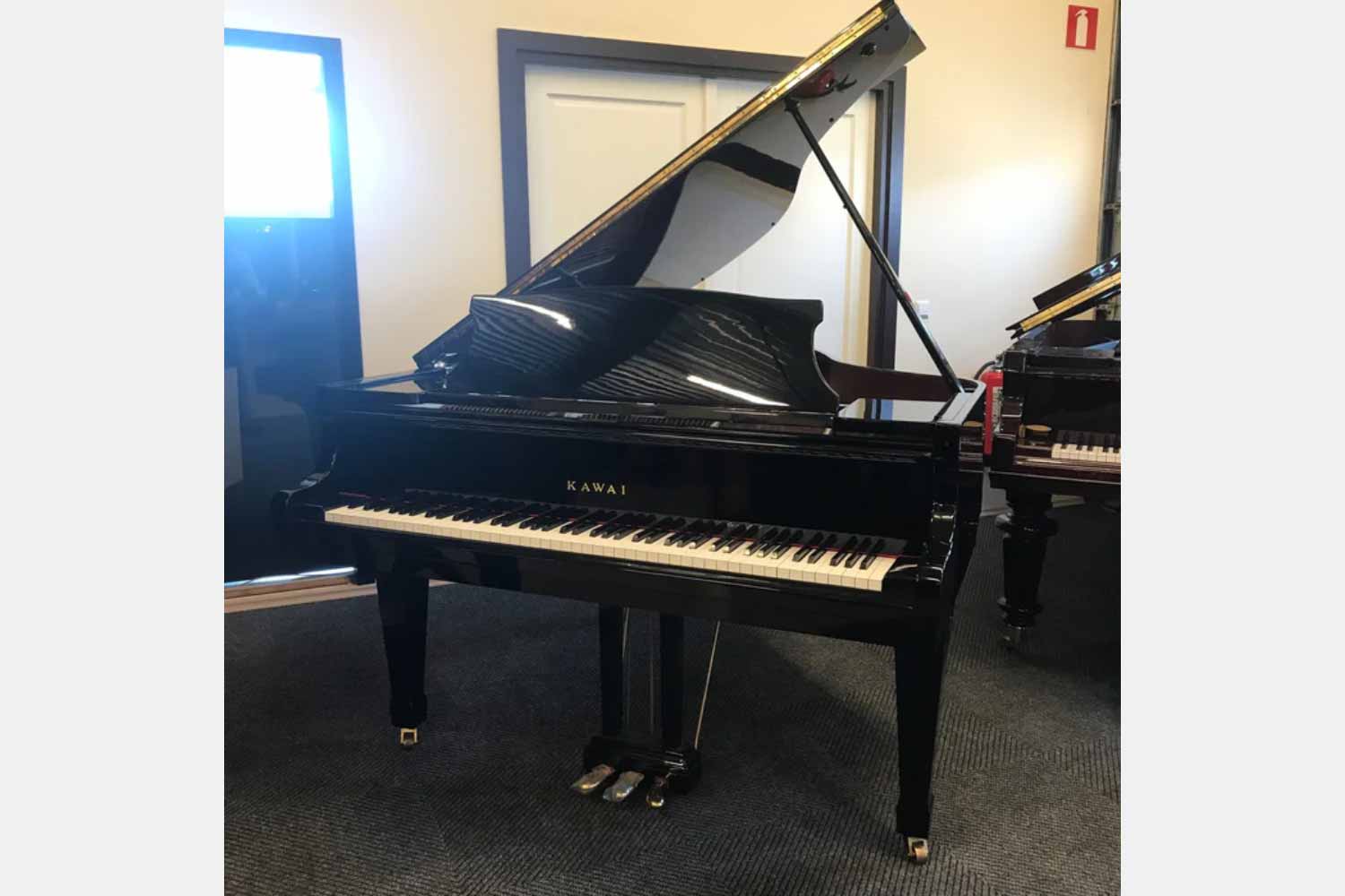 Kawai KG-3 Zwart Hoogglans Vleugel