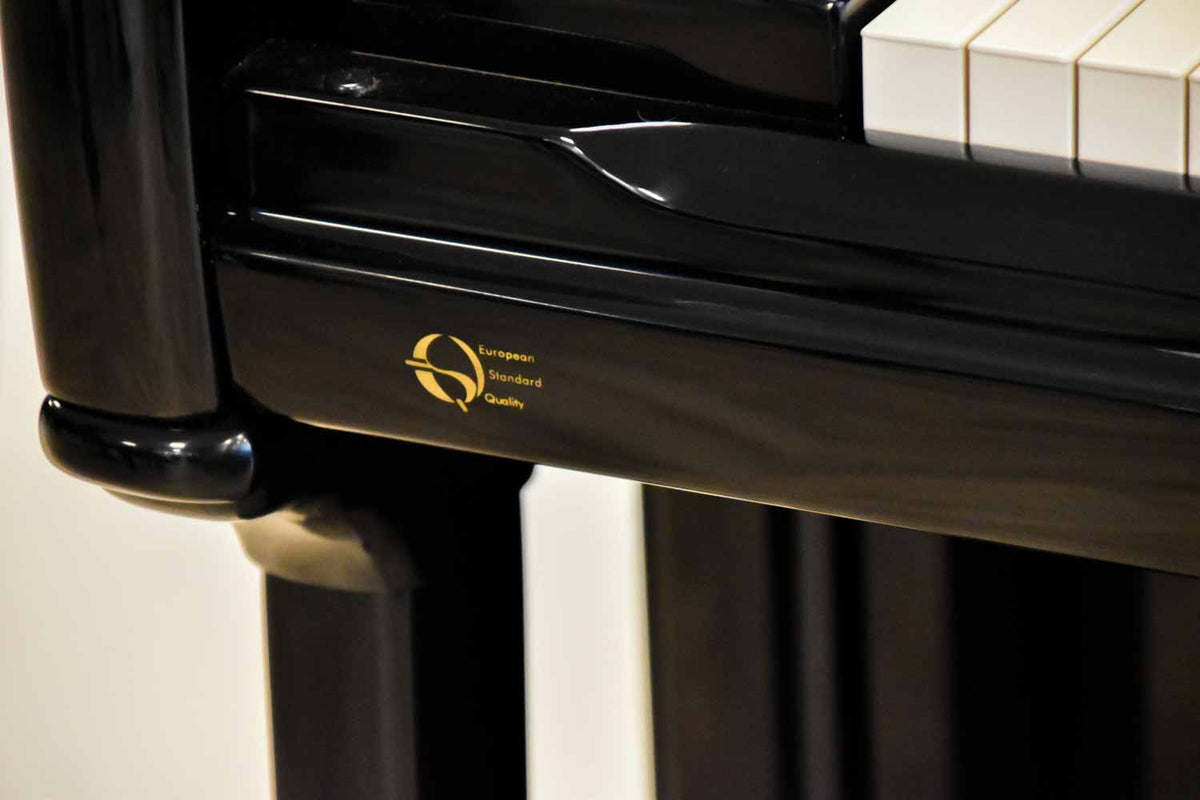 Perzina UP-127 Zwart Hoogglans Aggraffe Model Piano